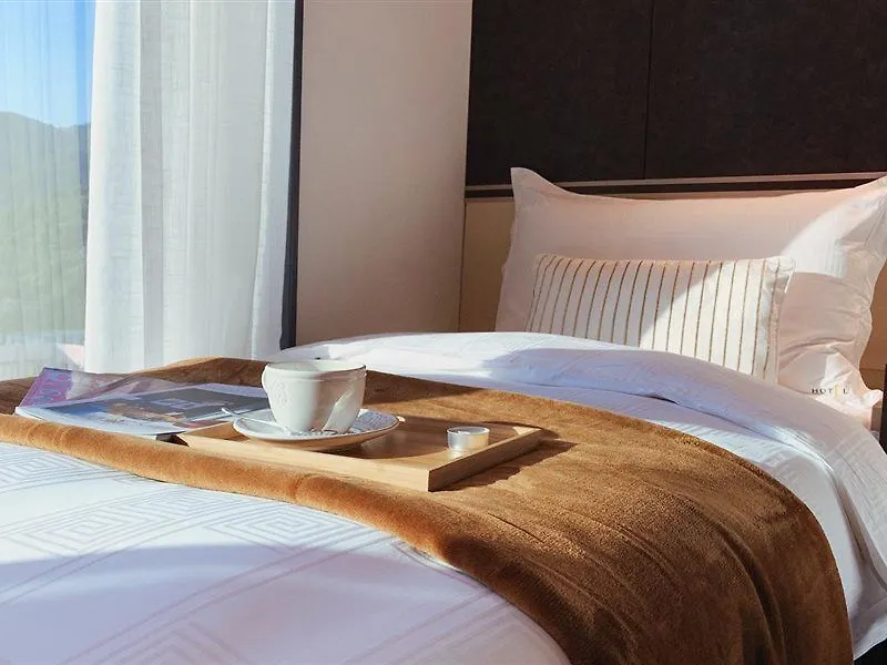 ***  E Hotel Hong Kong China