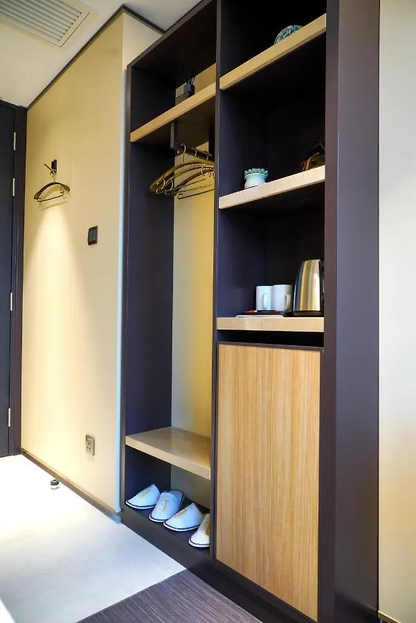E Hotel Hong Kong 3*,
